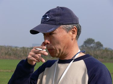 新名さん