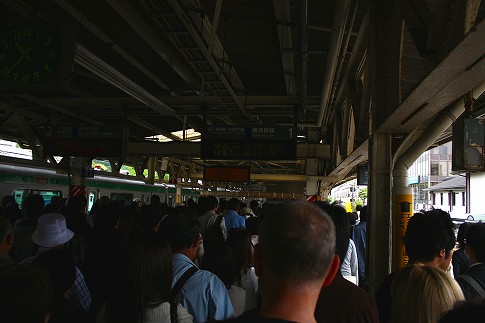 JR鎌倉駅は人人人 JR鎌倉駅は人人人