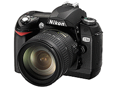 NIKON D70